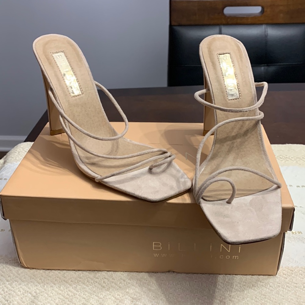 Suede nude heeled sandals. Size 7